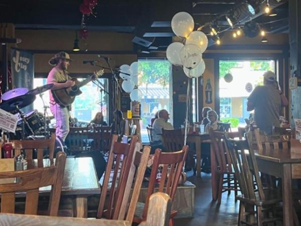 Puckett's Stage